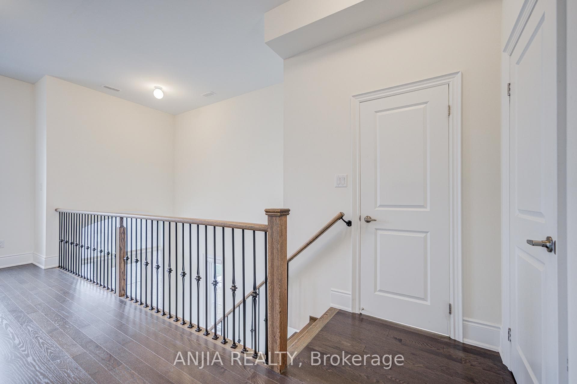 329 Swan Park Road photo 9