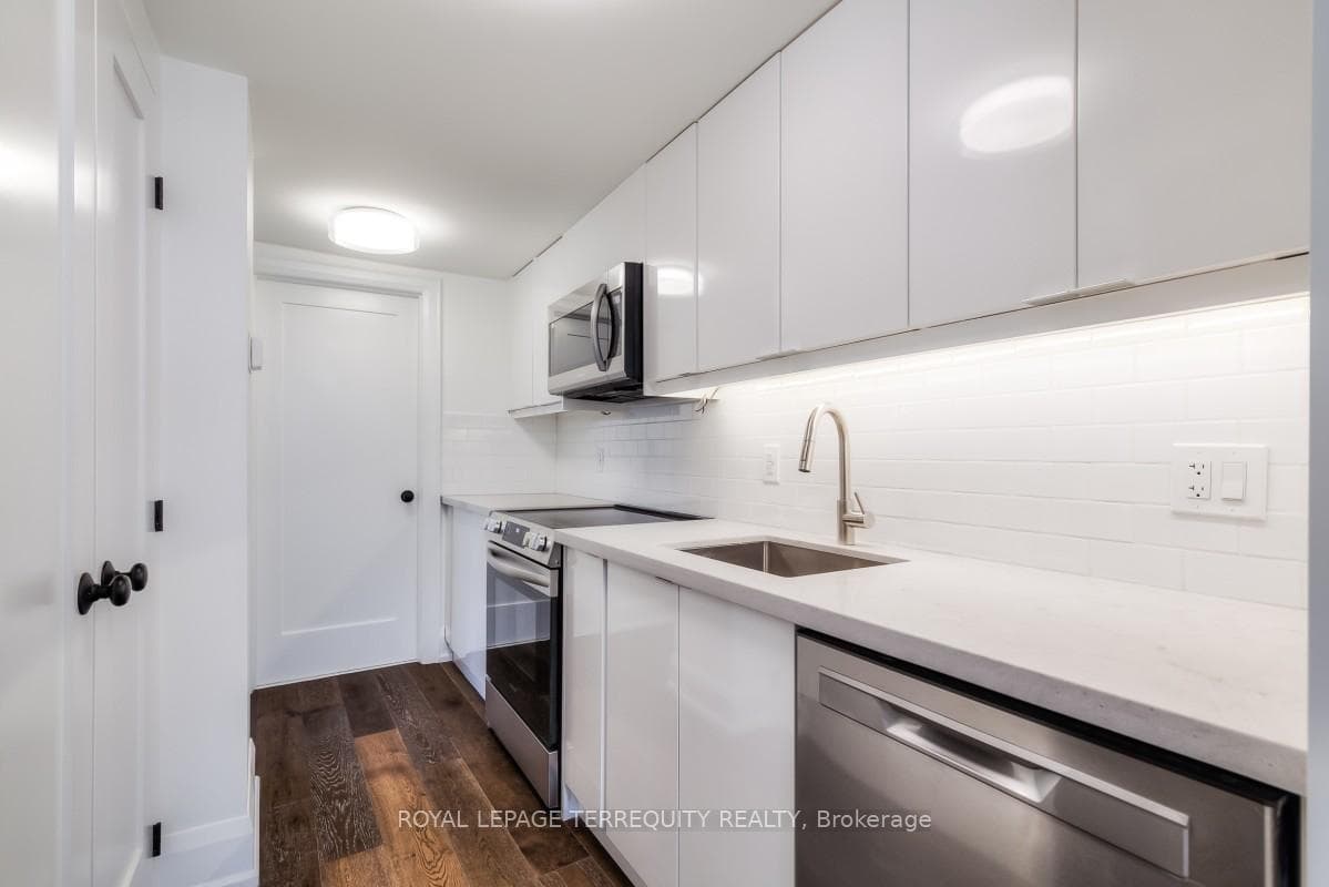 674 Eglinton Avenue Unit Lower photo 7