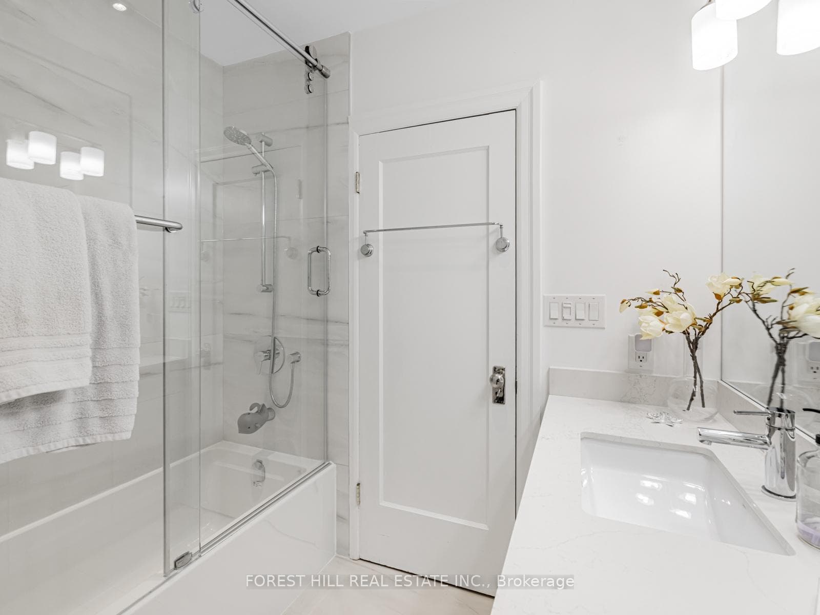 582 Briar Hill Avenue photo 25