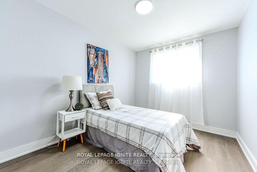 4 Drayton Crescent photo 20