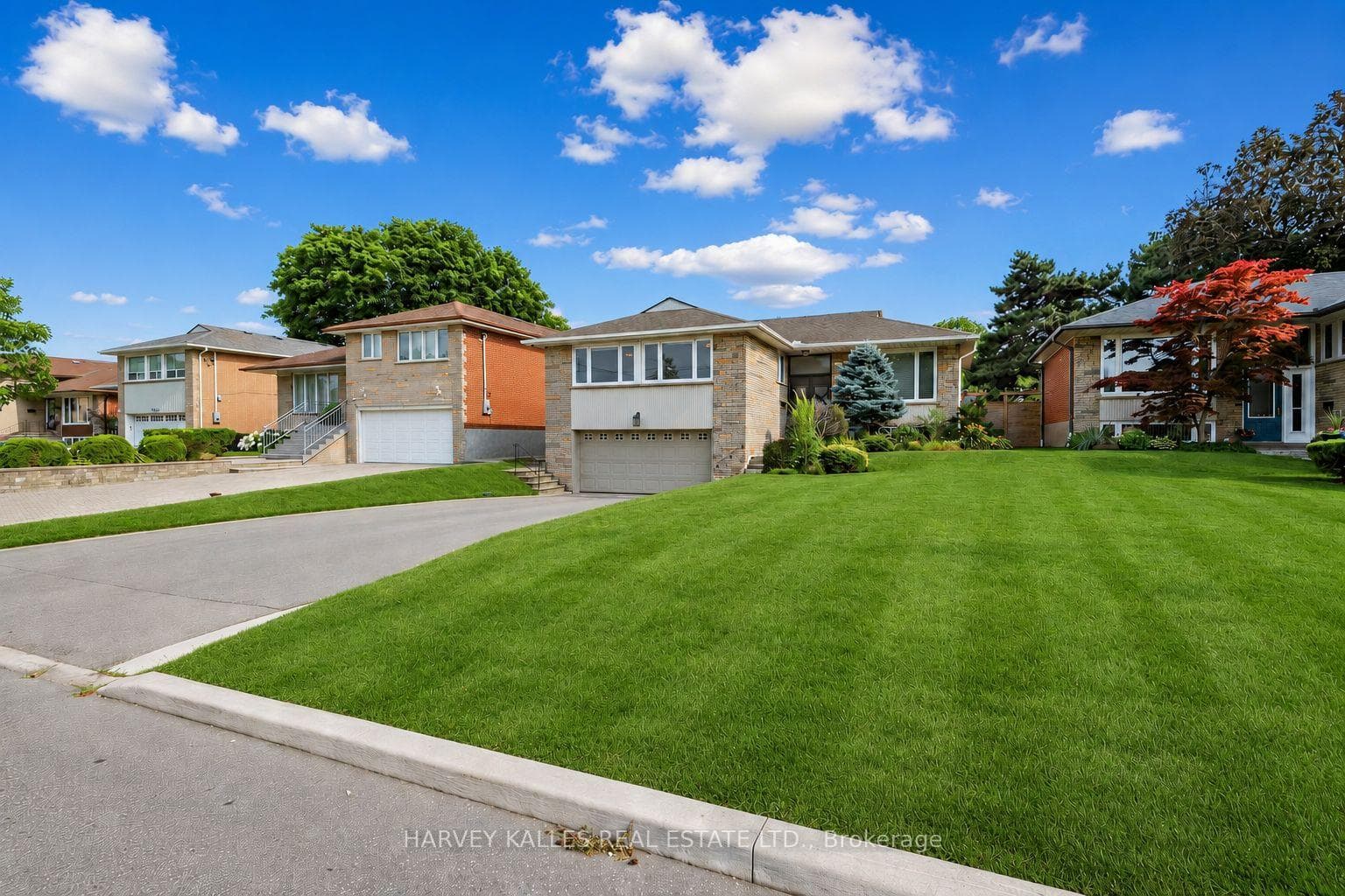 237 Searle Avenue photo 3
