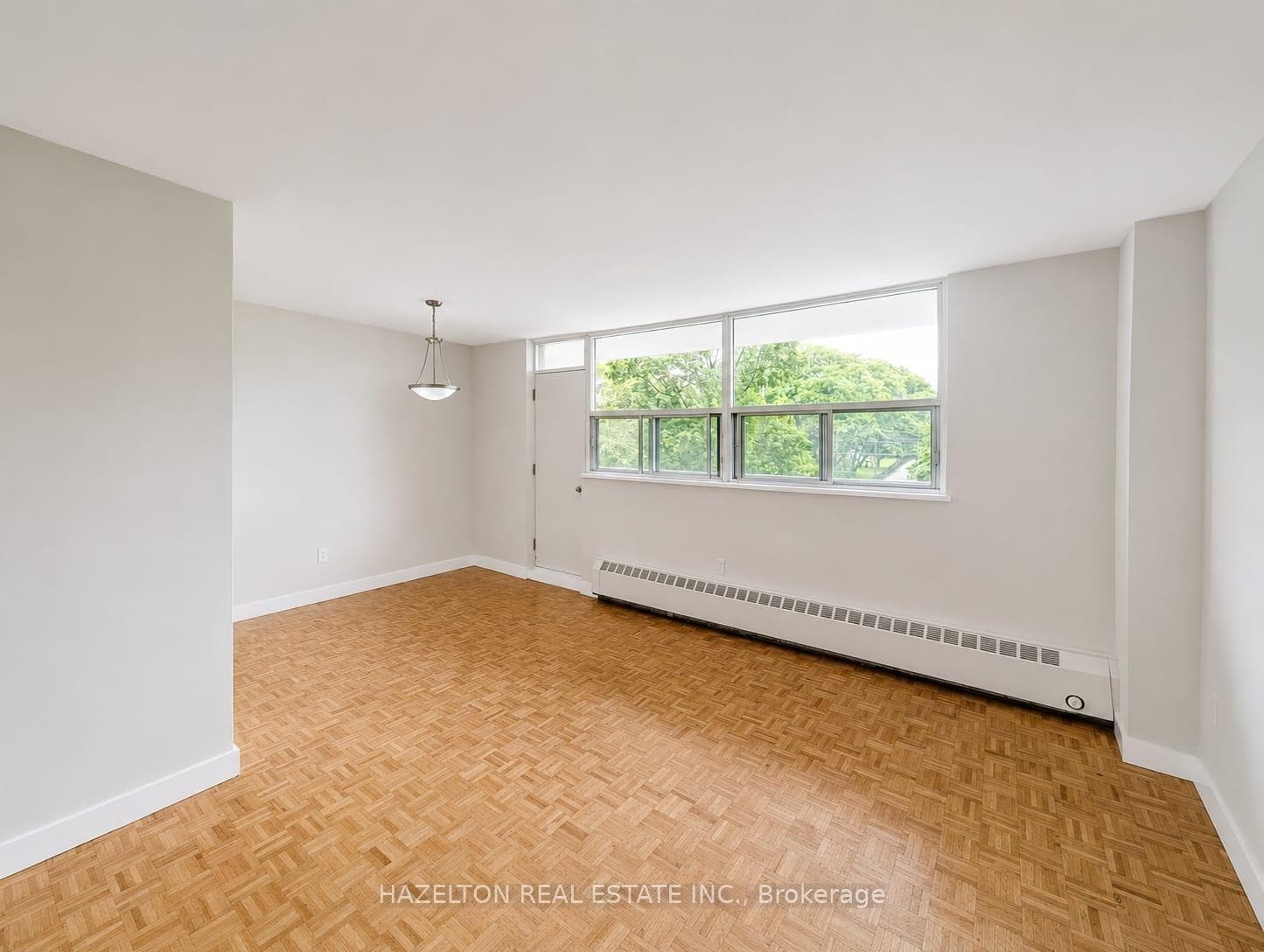 1780 Victoria Park Avenue Unit 305 photo 2