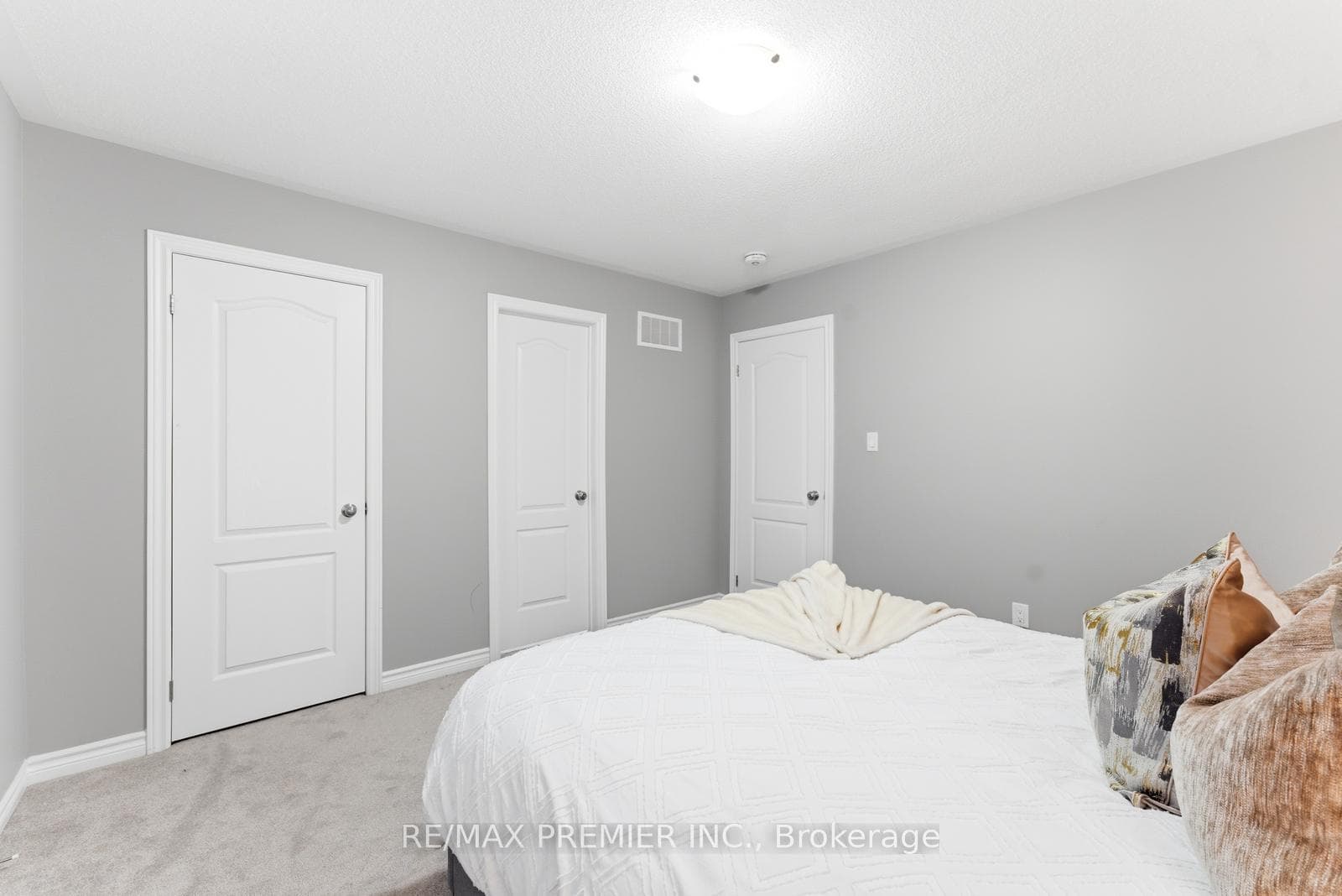122 Mckenzie Way photo 34