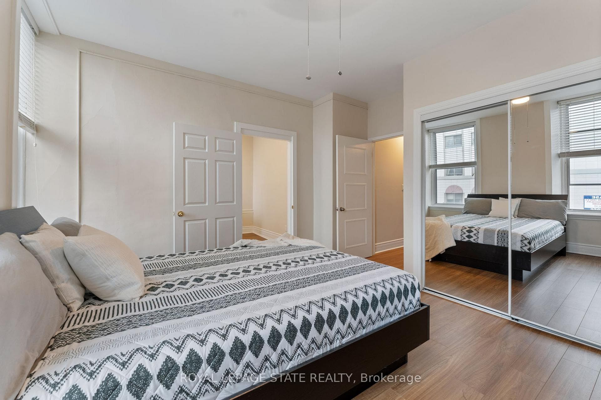 154 James Street South Street Unit Unit 2 photo 13