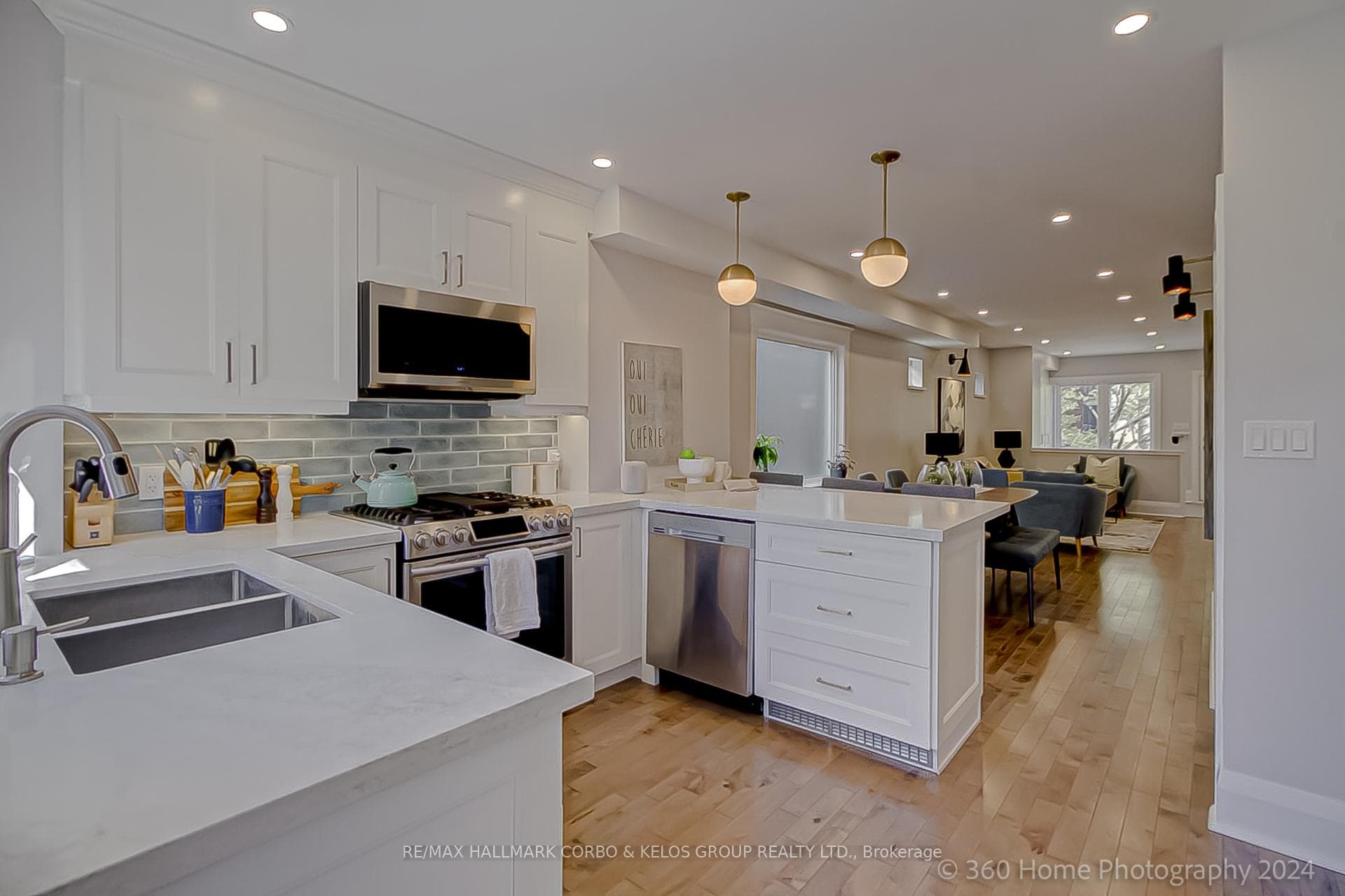 595 Sammon Avenue photo 10