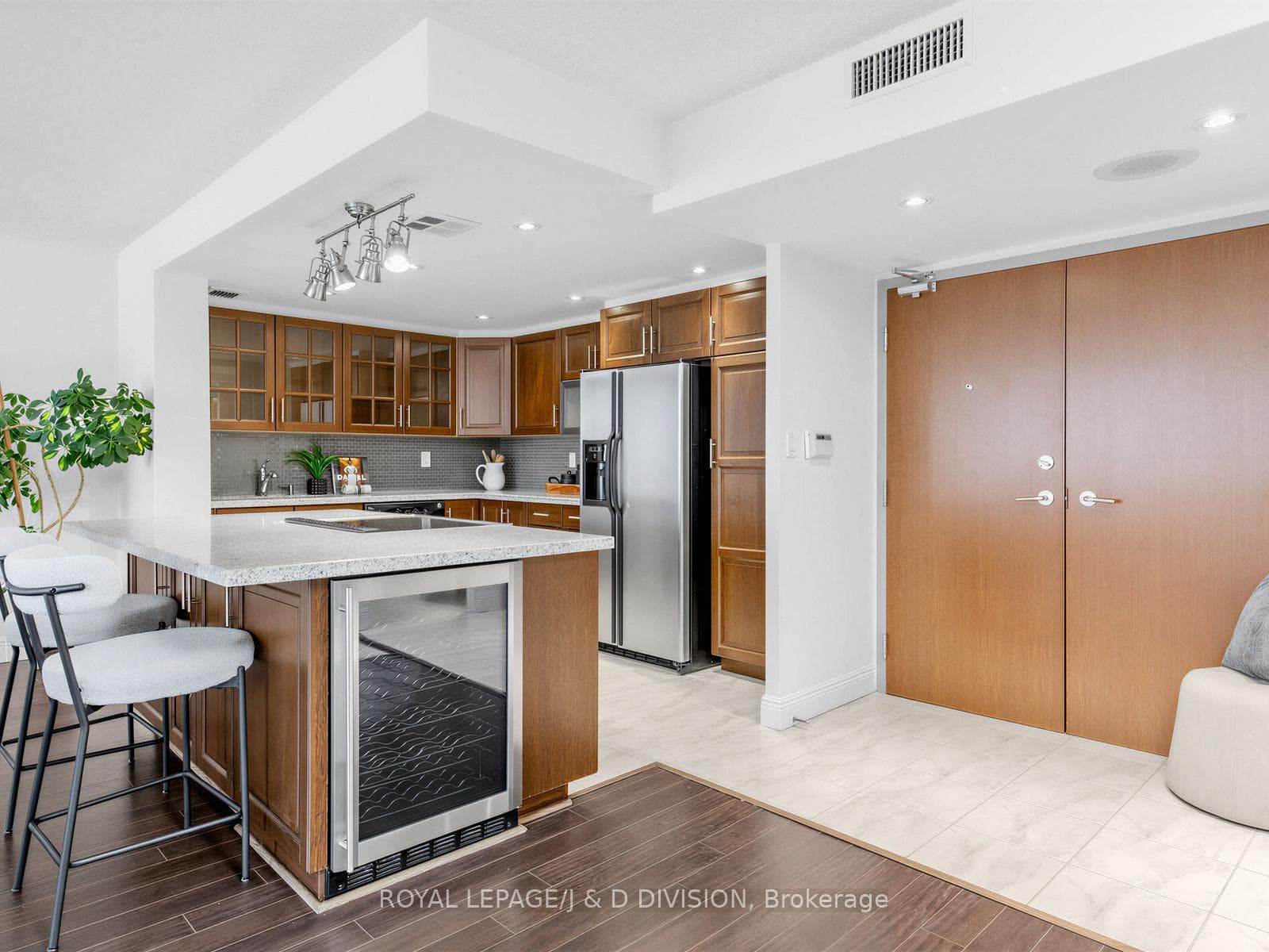 71 Charles Street Unit 304 photo 10