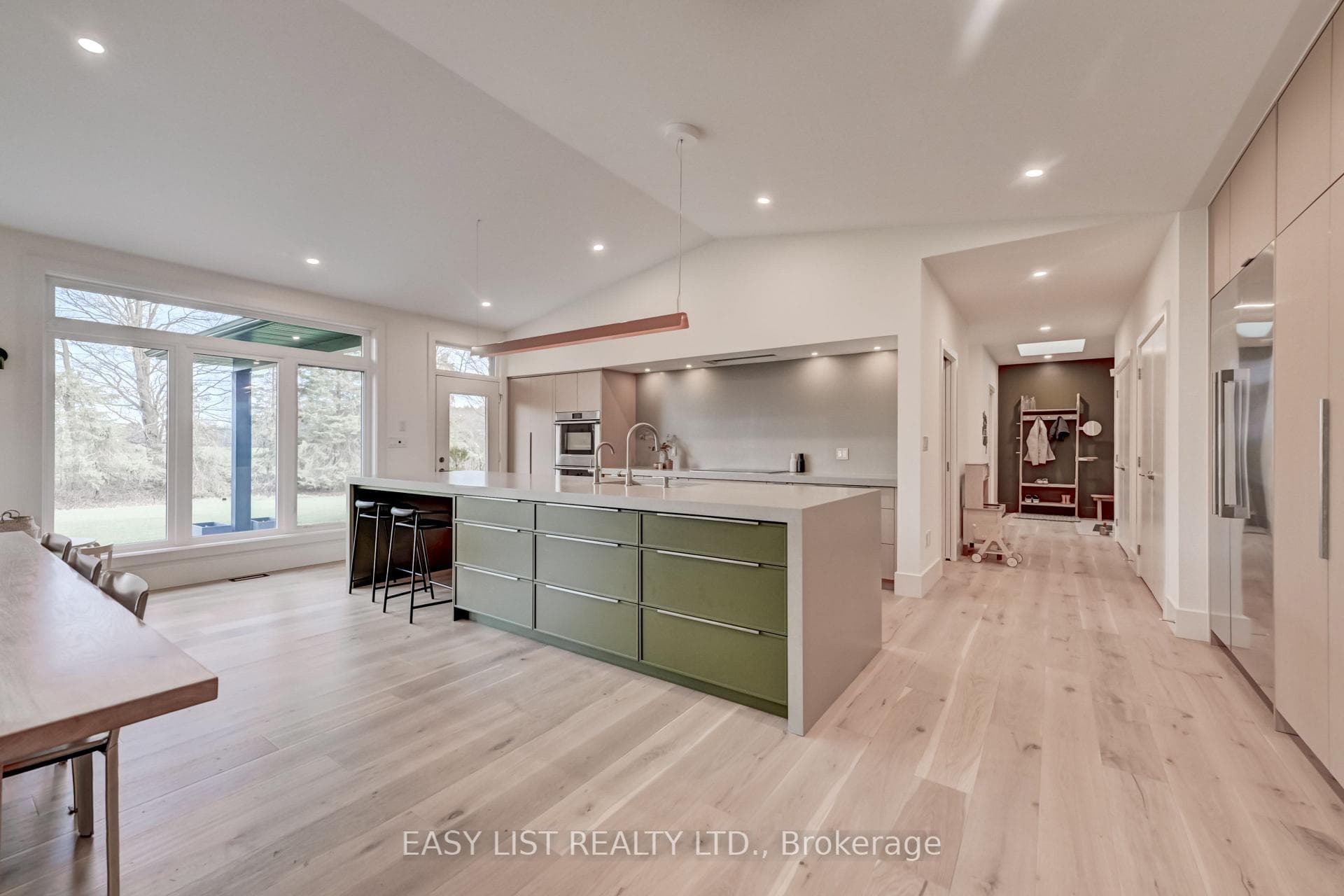 117 Evergreen Place photo 15