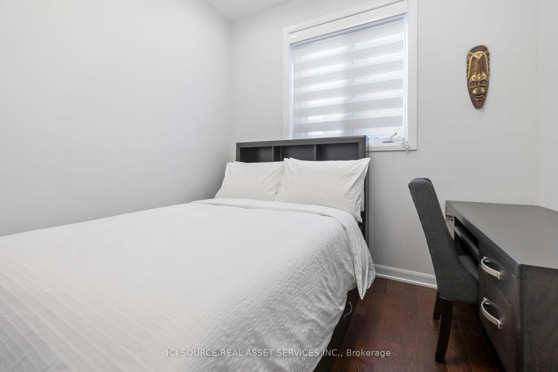 733 Coast Circle photo 12