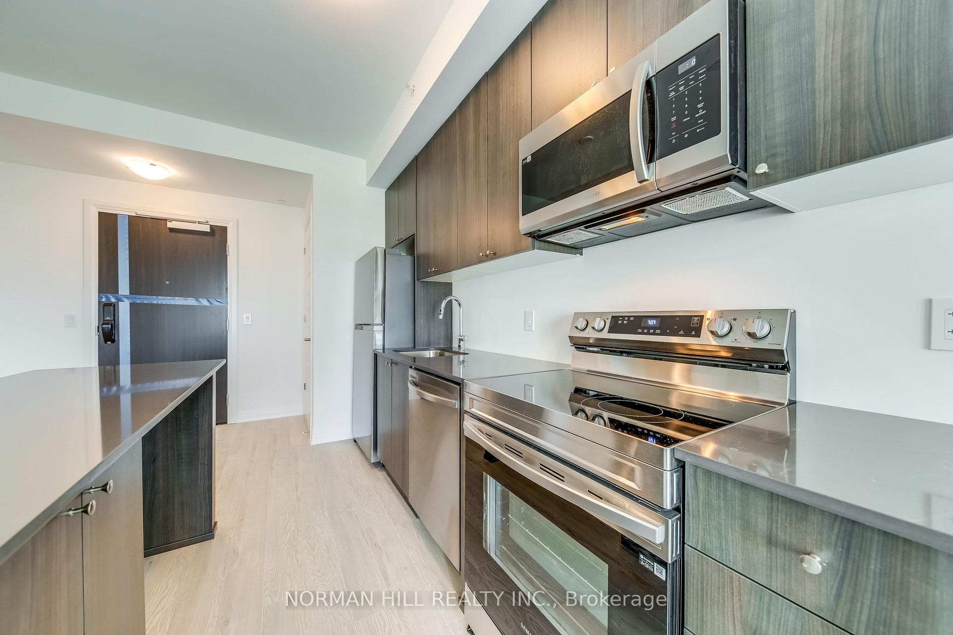 490 Gordon Krantz Avenue Unit 422 photo 15