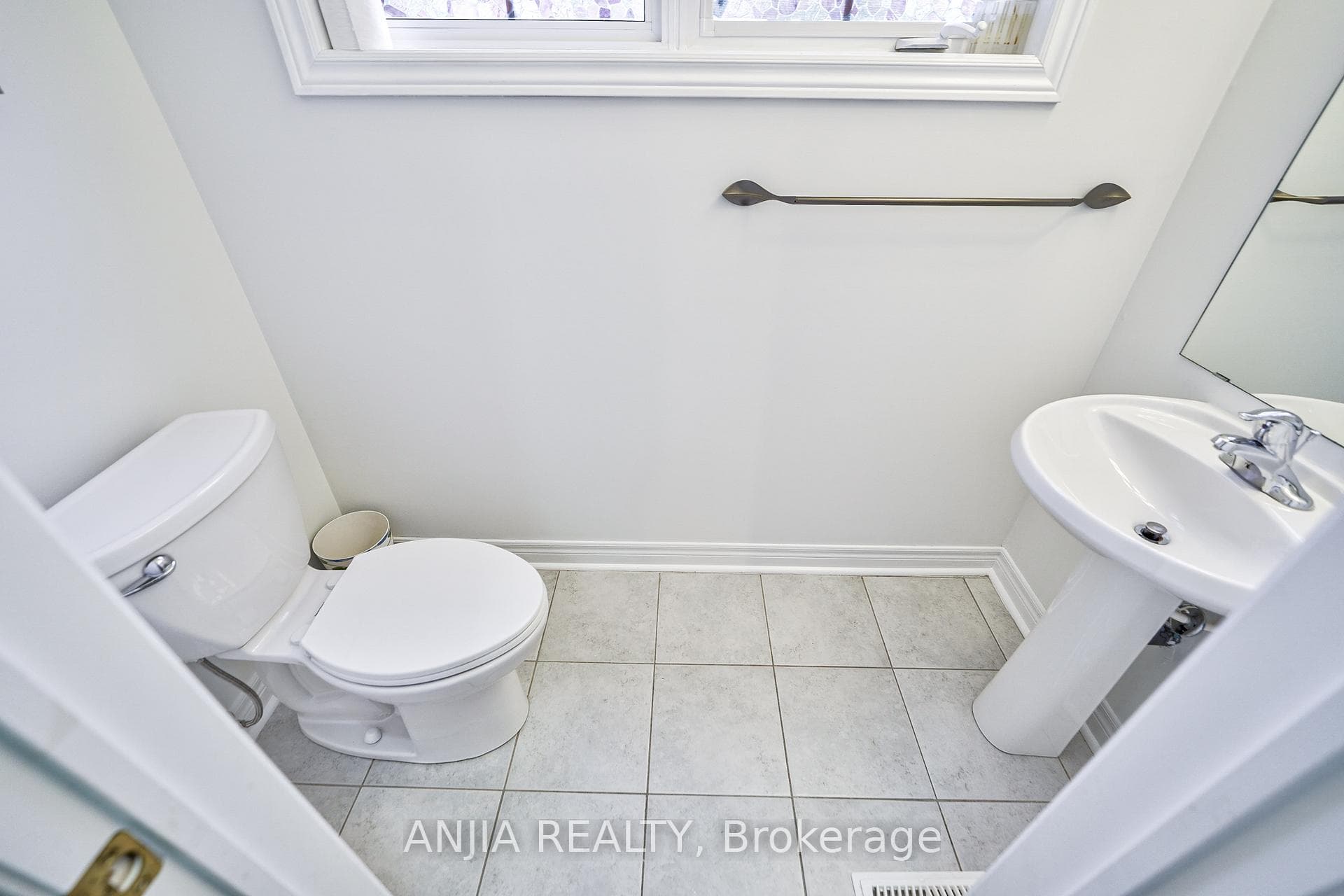 342 Williamson Road photo 12