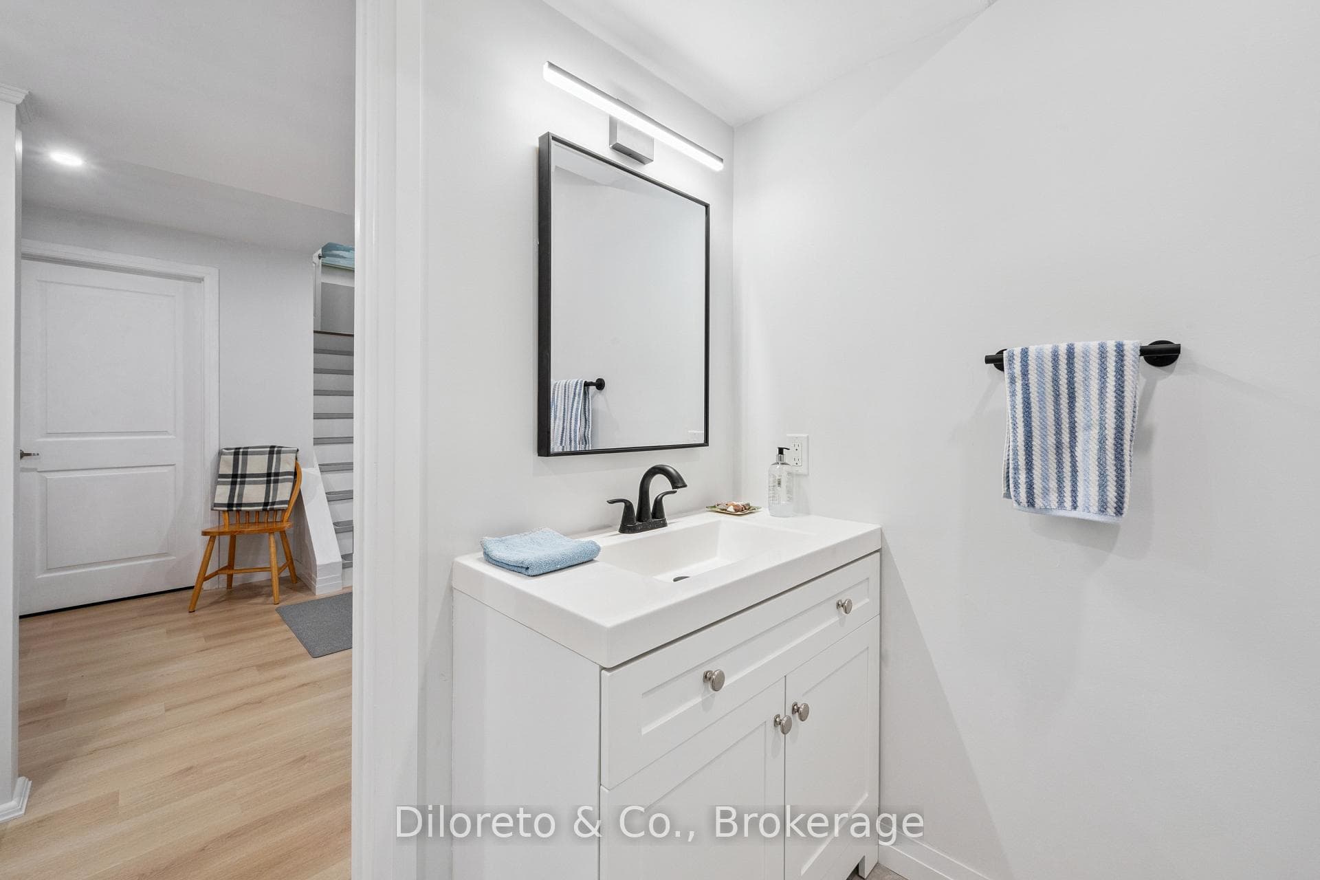 5 Lovering Lane photo 34