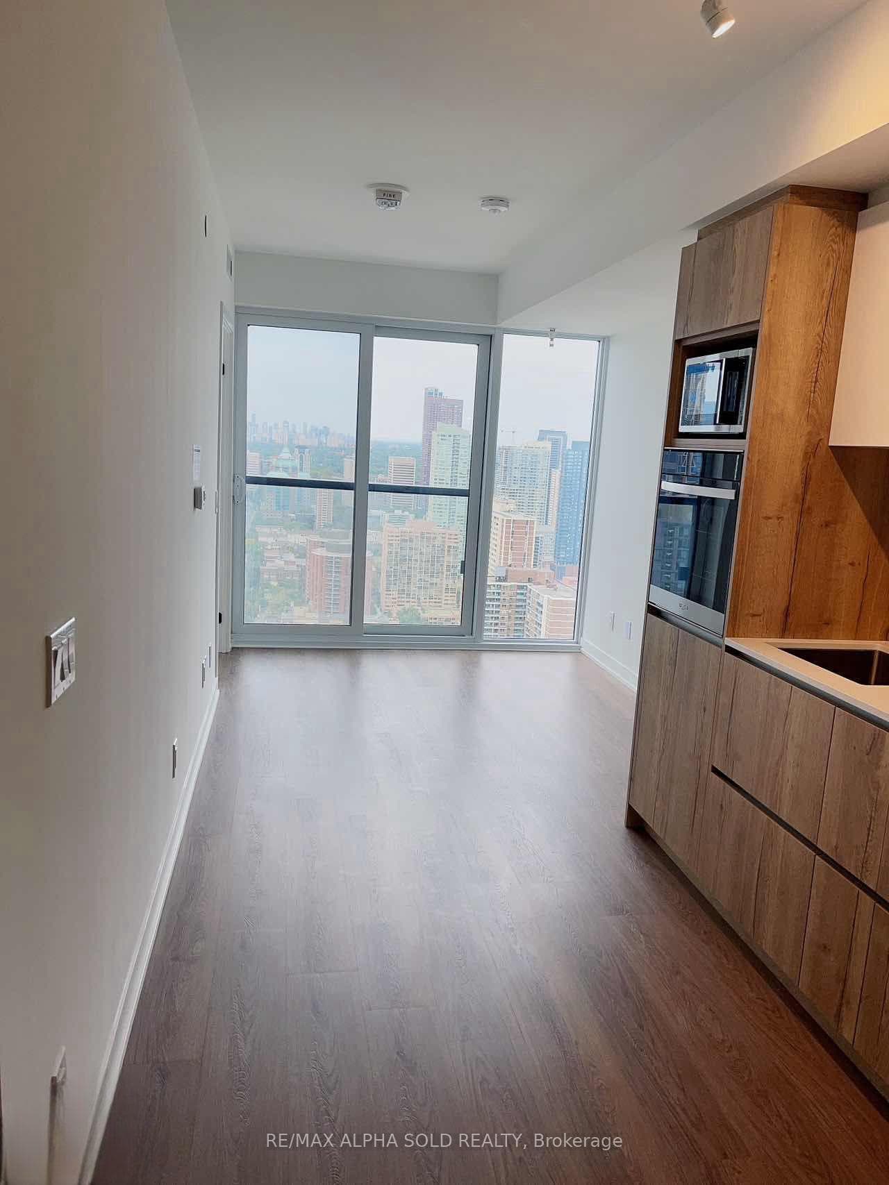 319 Jarvis Street Unit 4808 photo 2