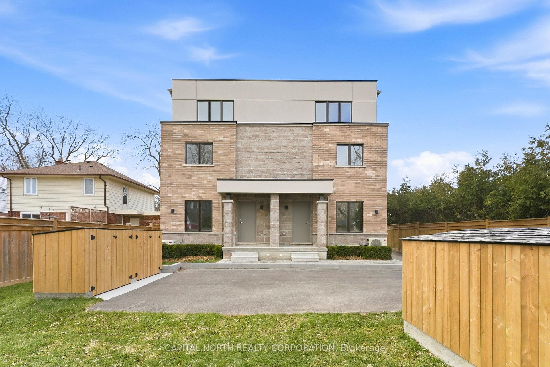 54 Touraine Avenue Unit 4 photo 1