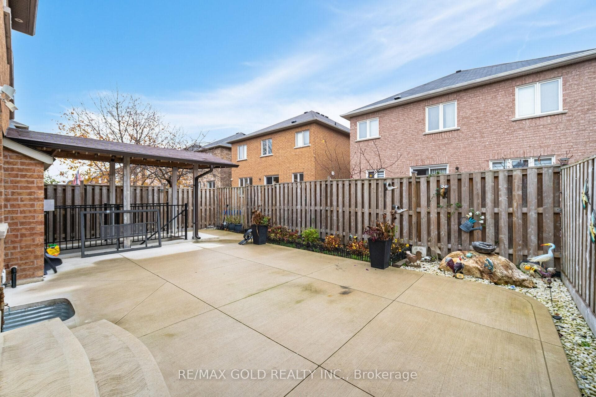 13 Millsborough Road photo 28