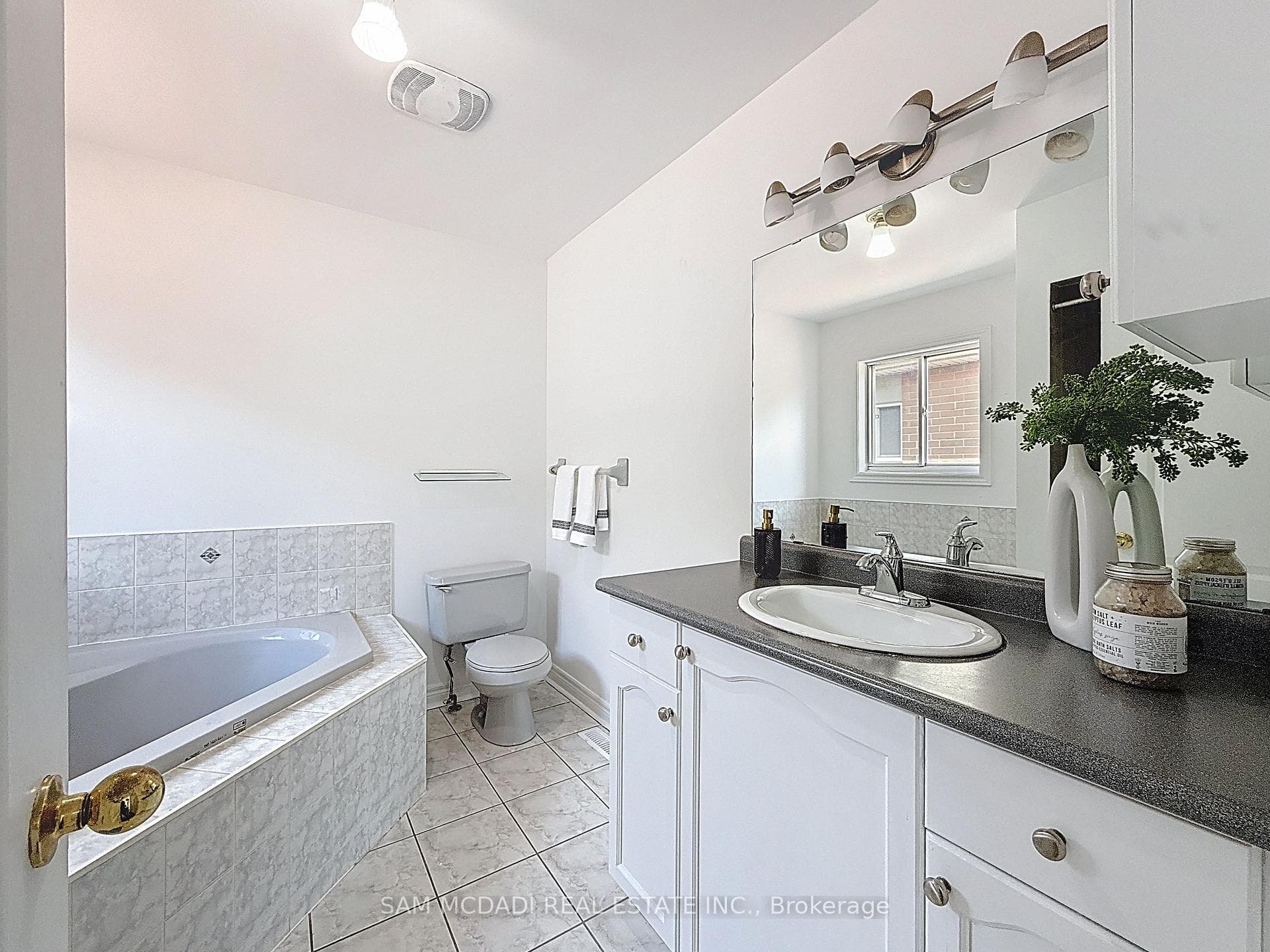 4876 Yorkshire Avenue photo 18