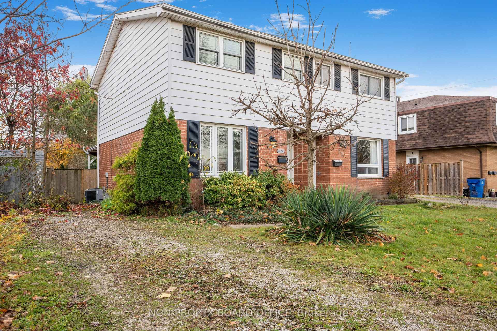 74 Wedgewood Avenue photo 3