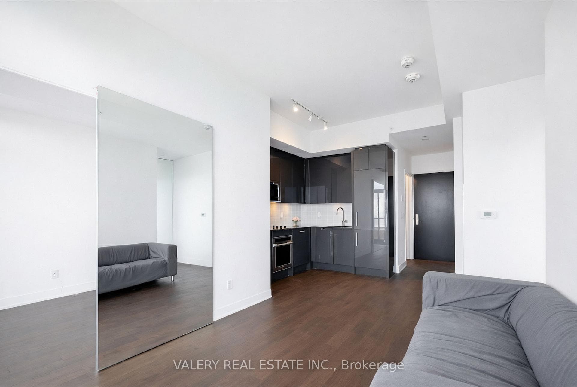181 Bedford Road Unit 2108 photo 3