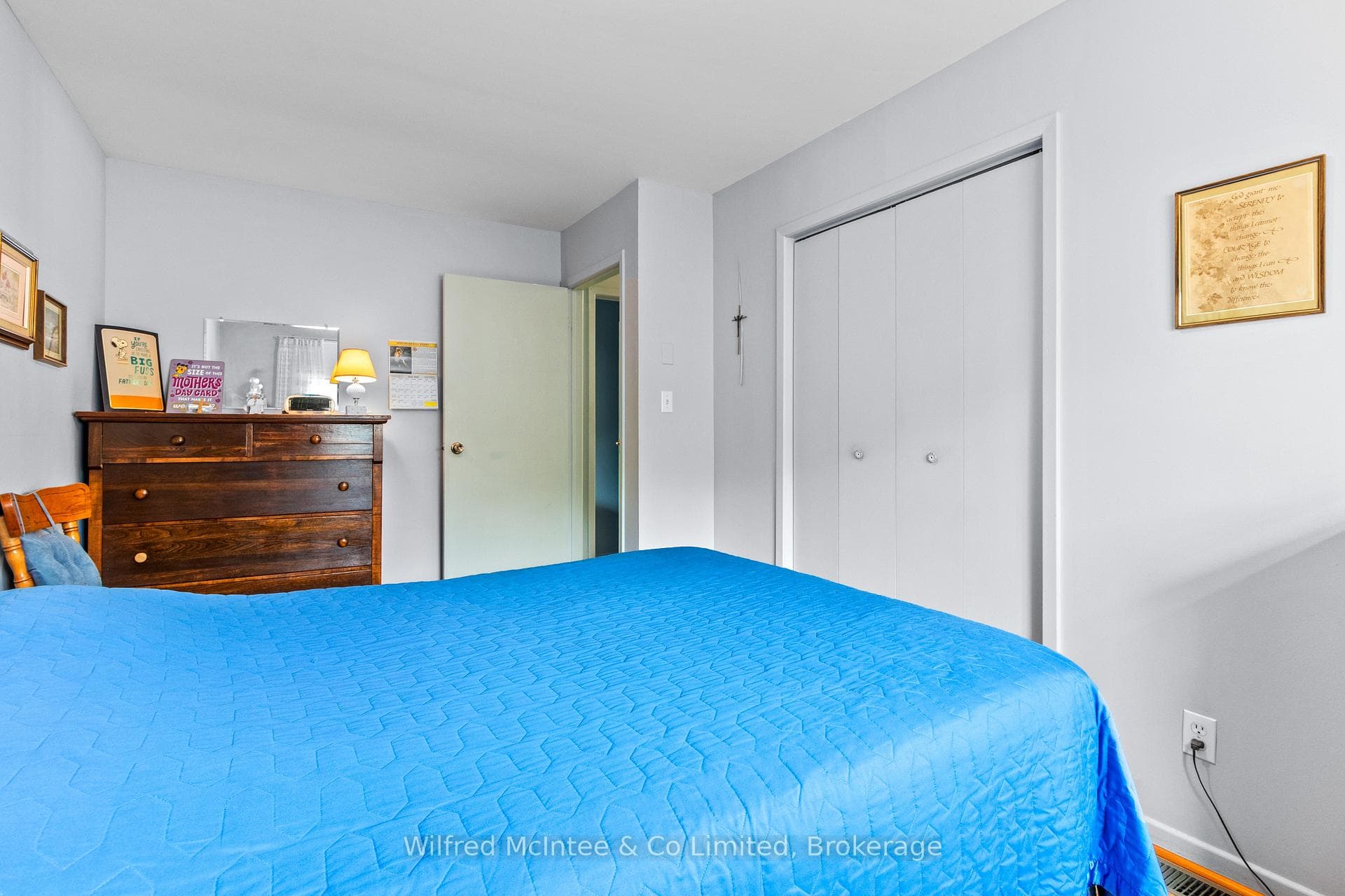 455 Bruce Street photo 29