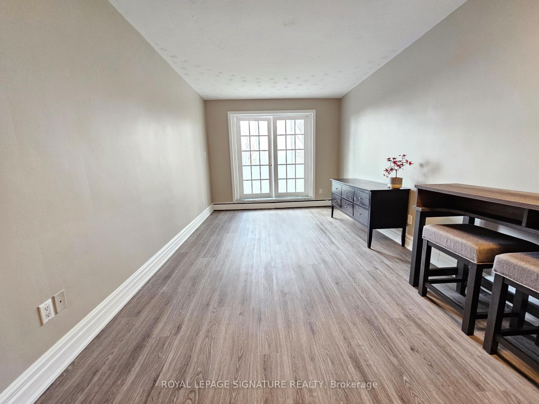 101 Queen Street Unit 405 photo 5