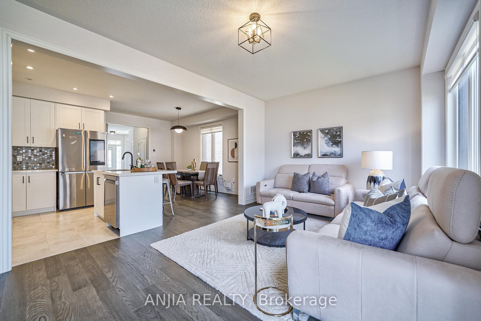 23 Frederick Taylor Way photo 17