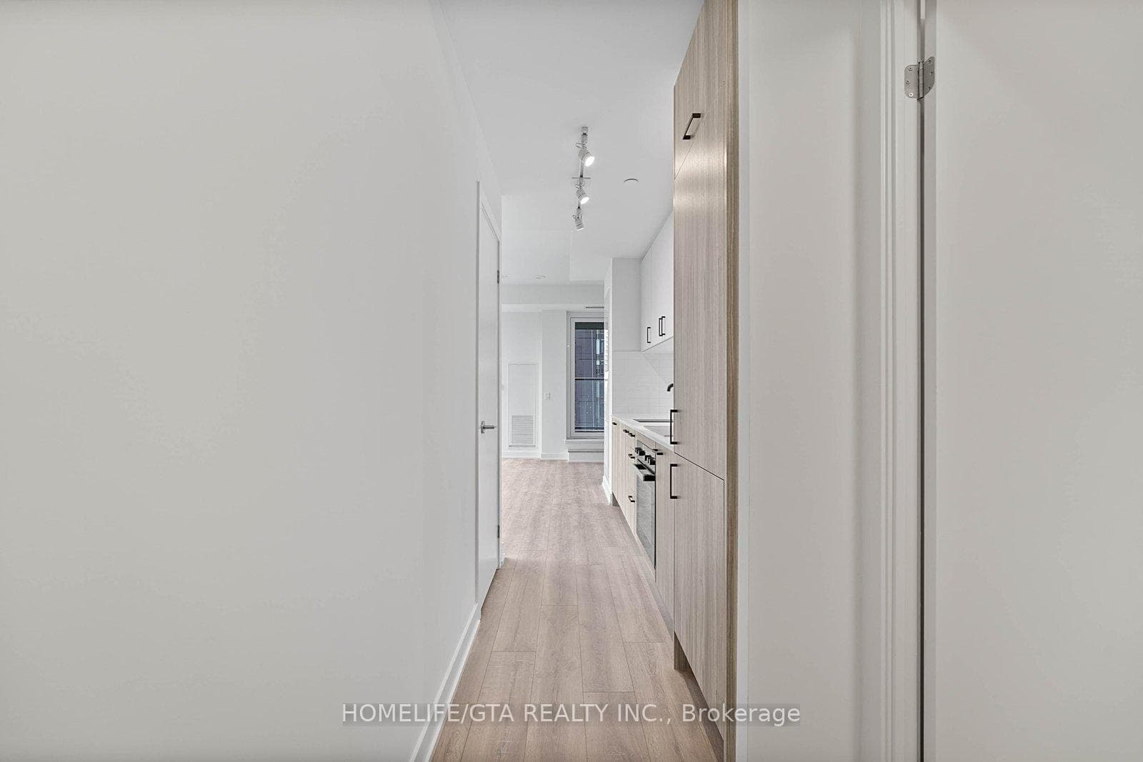 5 Quarrington Lane Unit 1711 photo 7