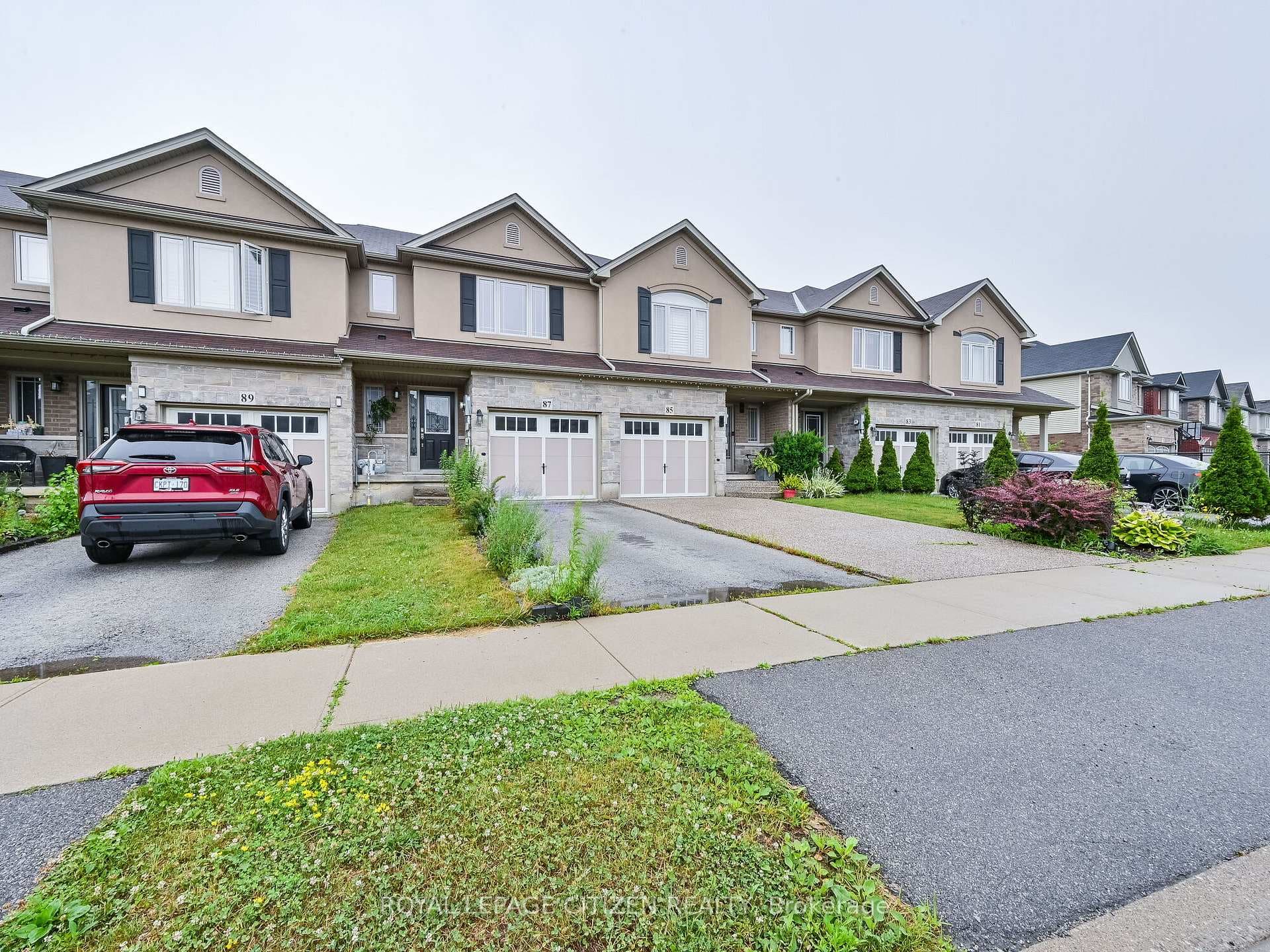 87 Chamomile Drive photo 1
