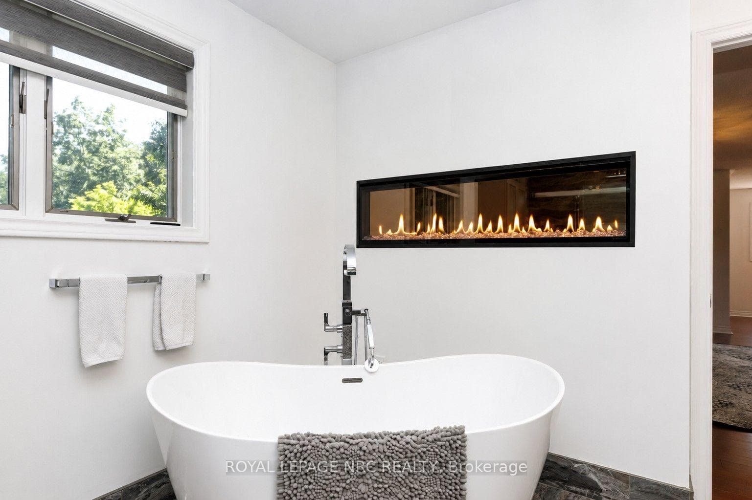 Soaker Tub