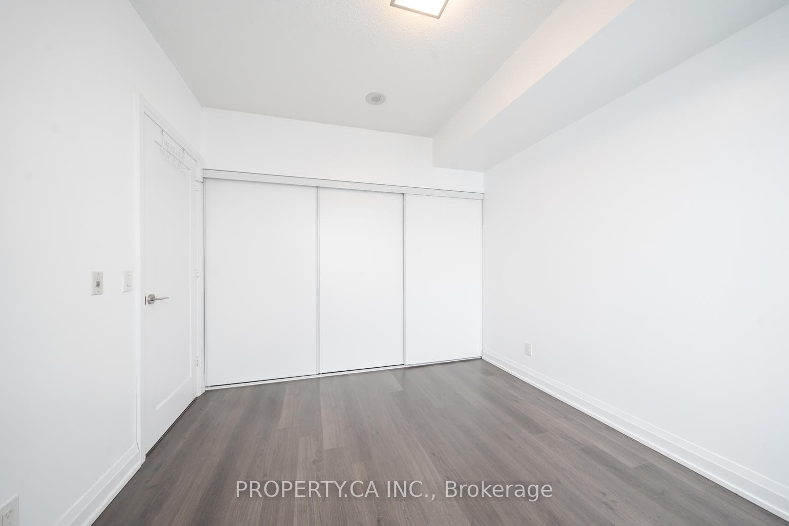 5 Sheppard Avenue Unit 4221 photo 18