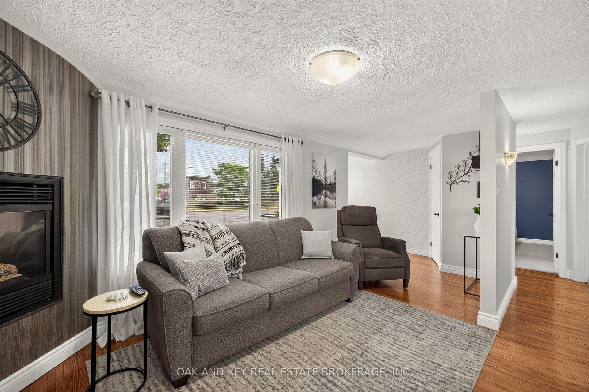 323 Clarke Road photo 7