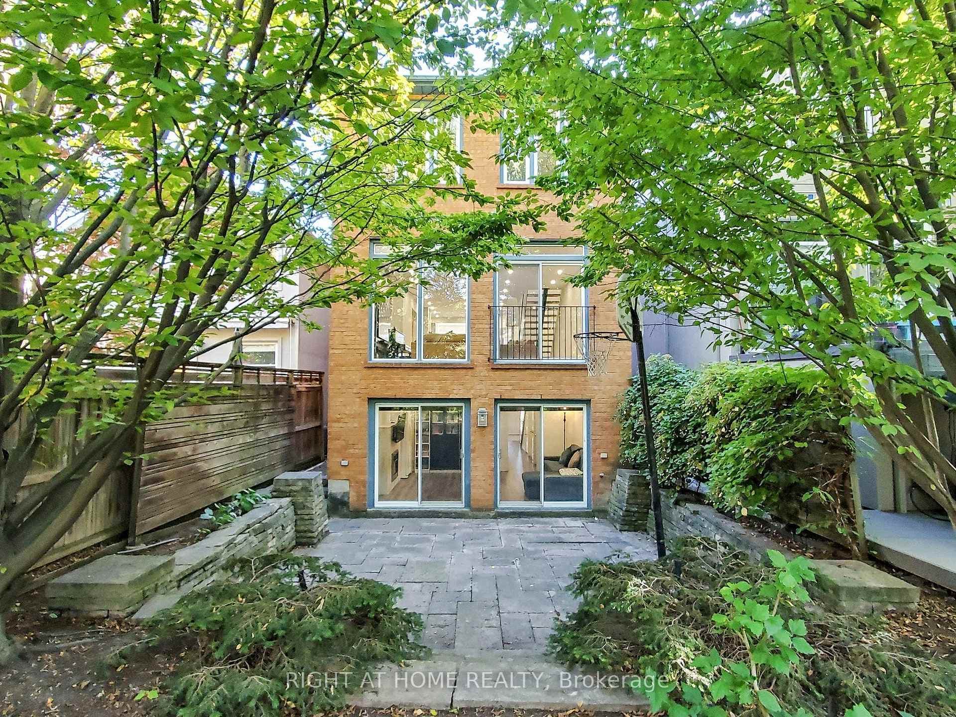 218 Erskine Avenue photo 45