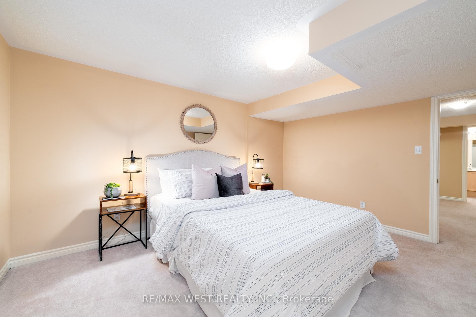 1876 Falconwood Way photo 23