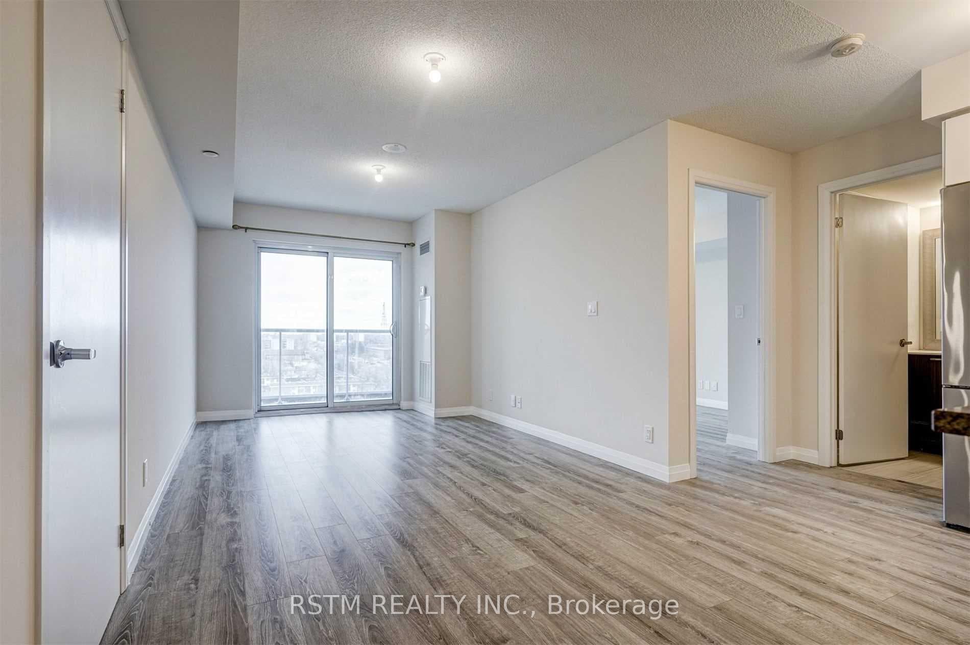 2150 Lawrence Avenue Unit 1111 photo 4