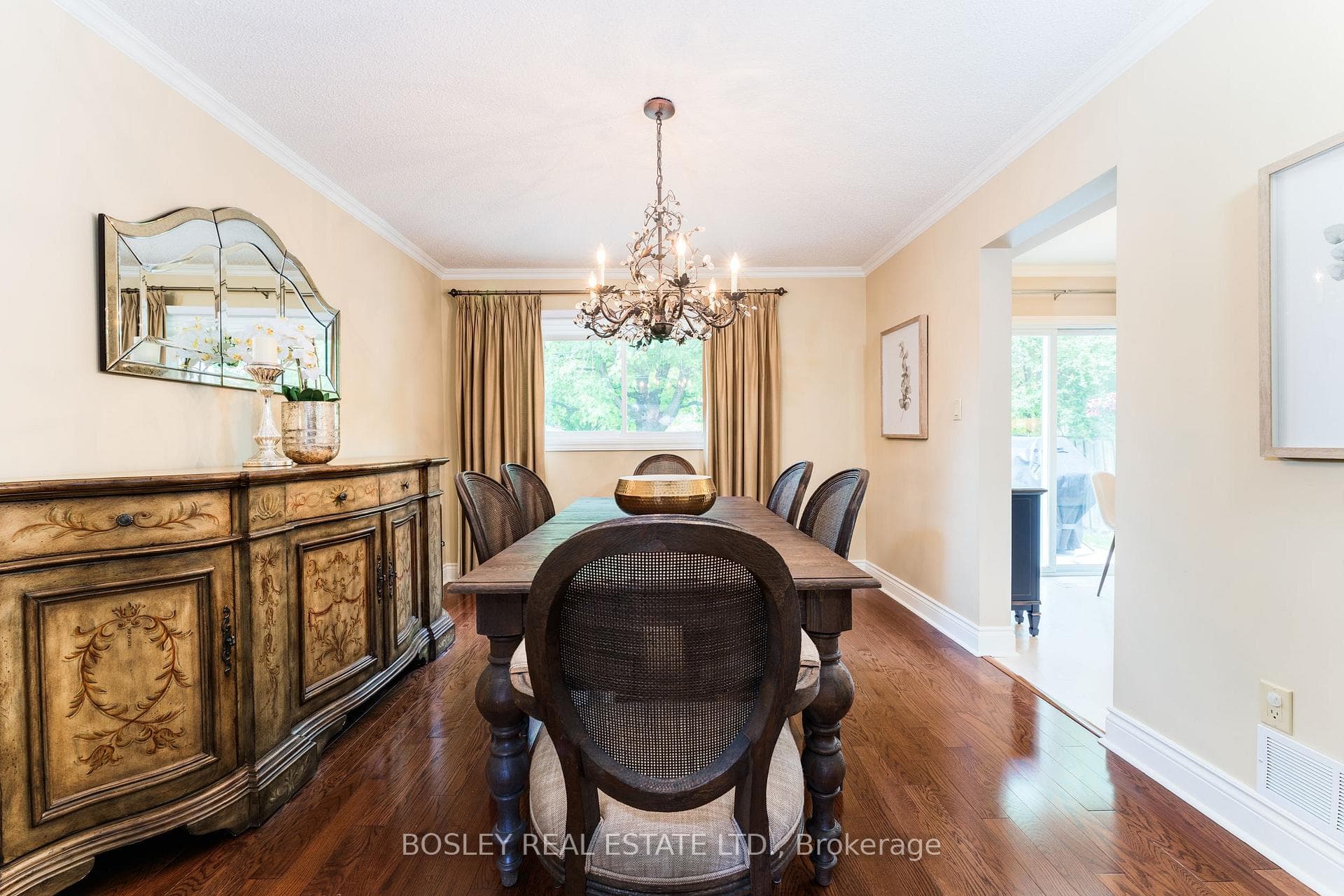 80 Gray Crescent photo 14