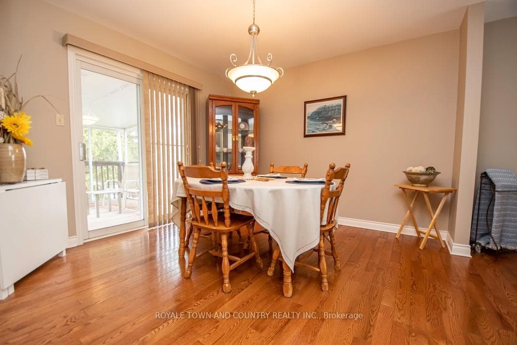 66 Wilson Avenue photo 9