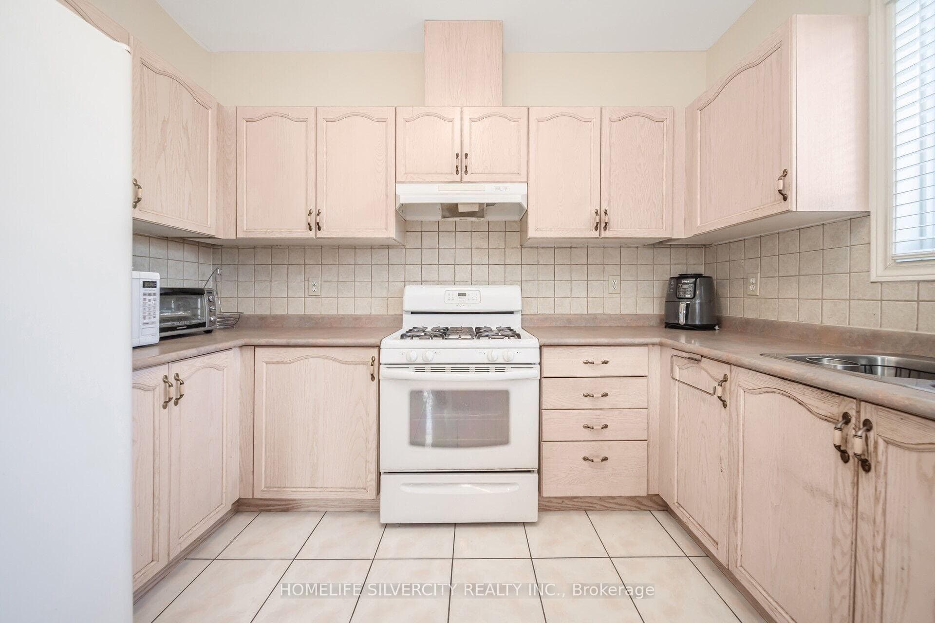 4785 James Austin Drive photo 14