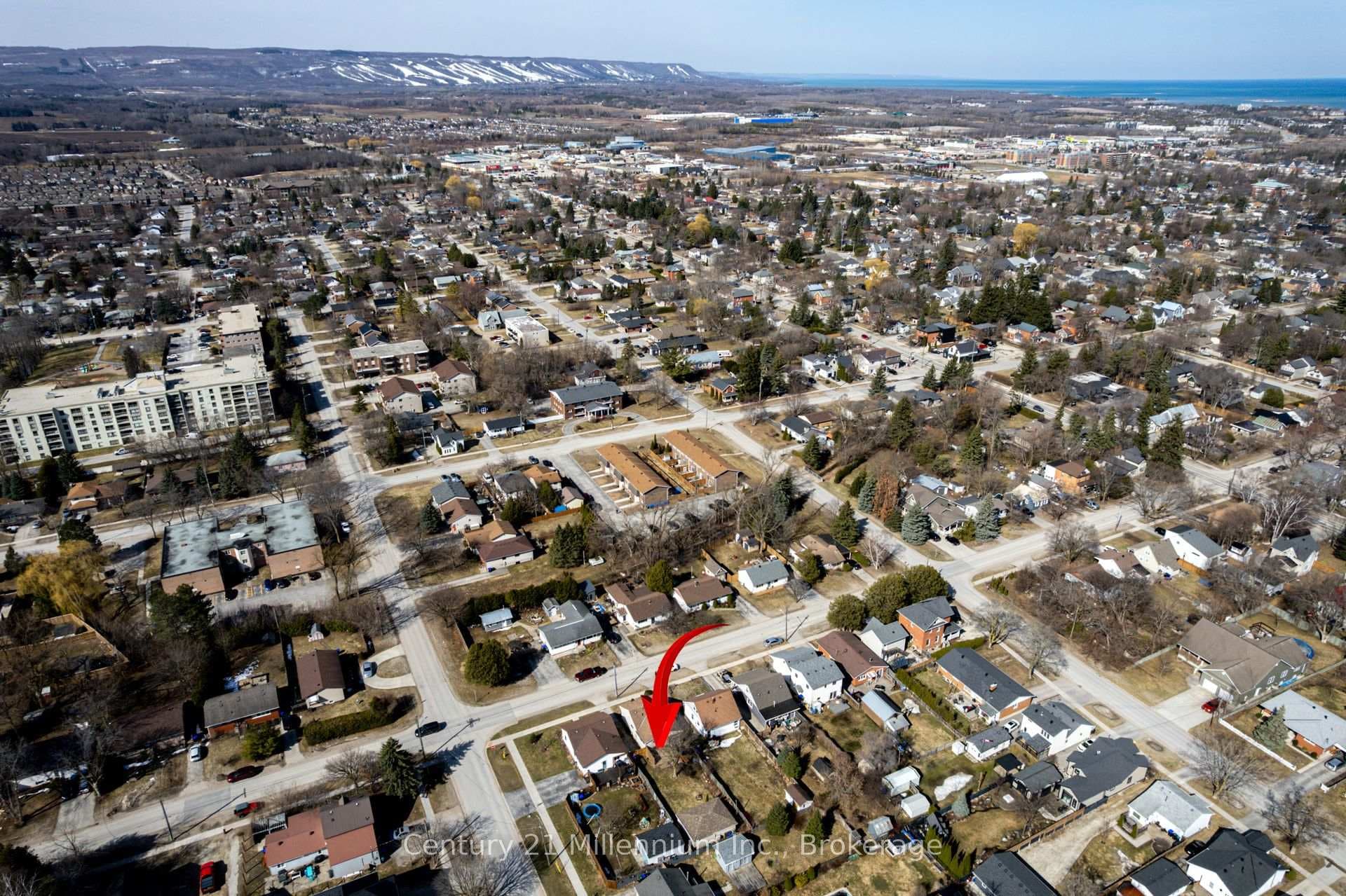 453 Birch Street photo 34