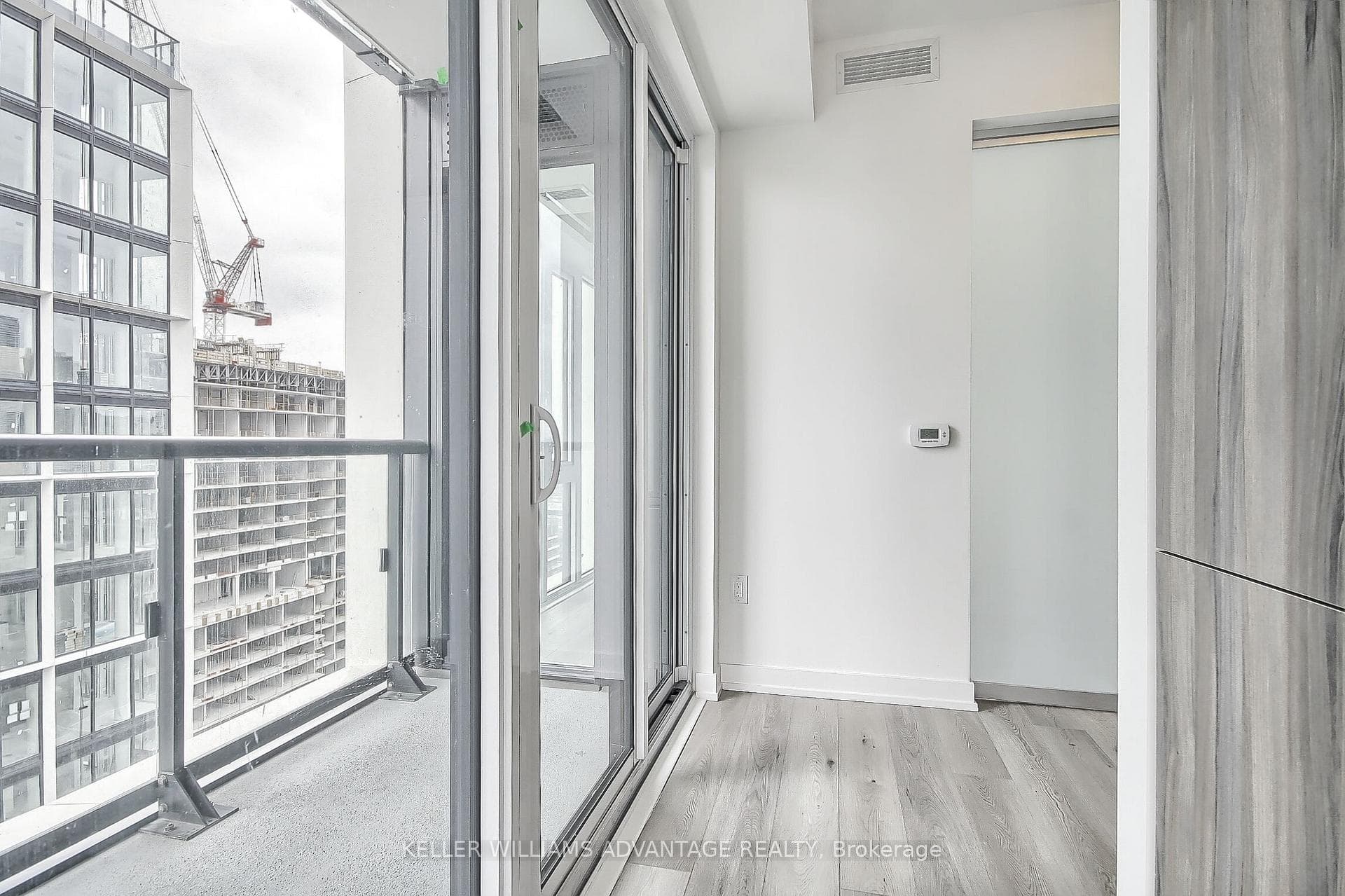 158 Front Street Unit 1808 photo 7
