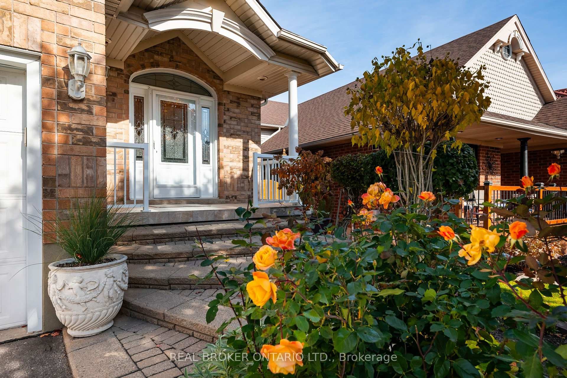 7 Appleton Drive photo 2