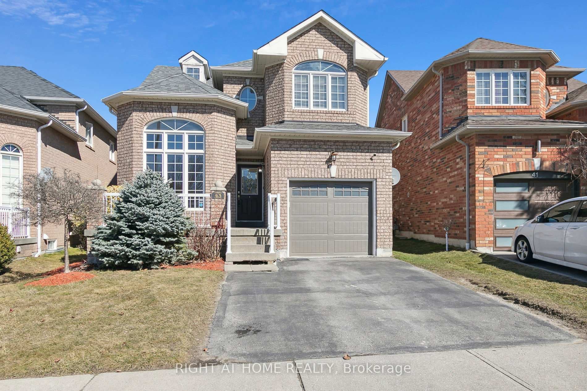 43 Nobbs Drive photo 1