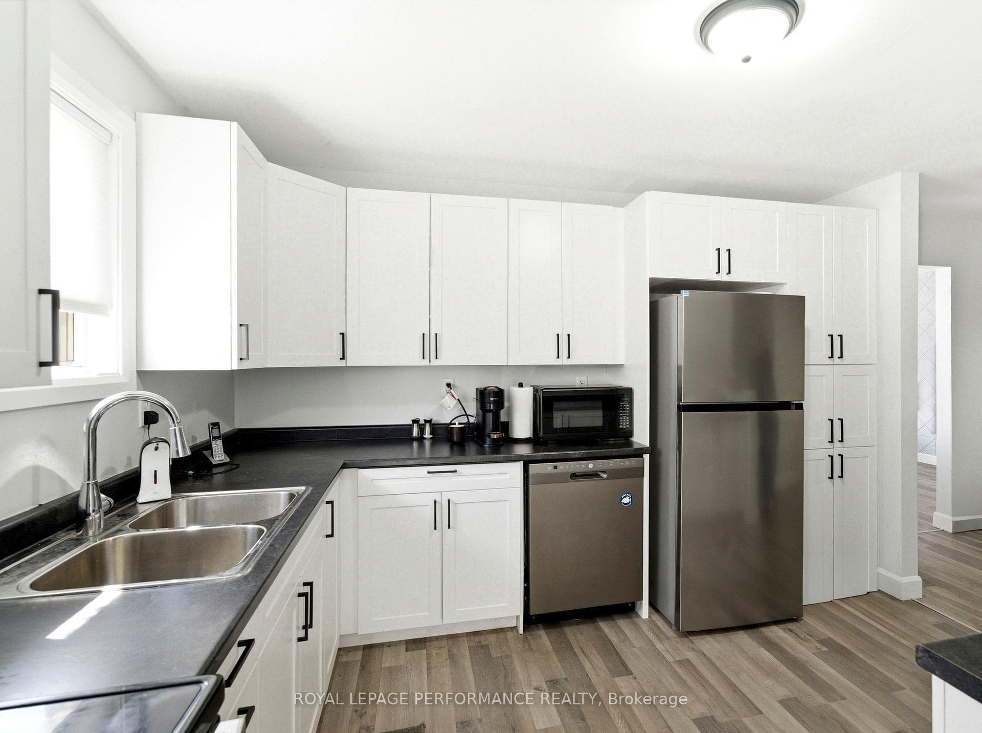 2703 Ross Avenue photo 14