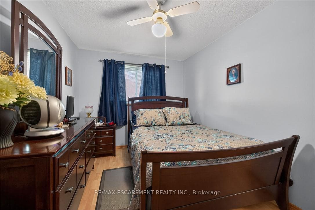 331 MacCrae Drive photo 20