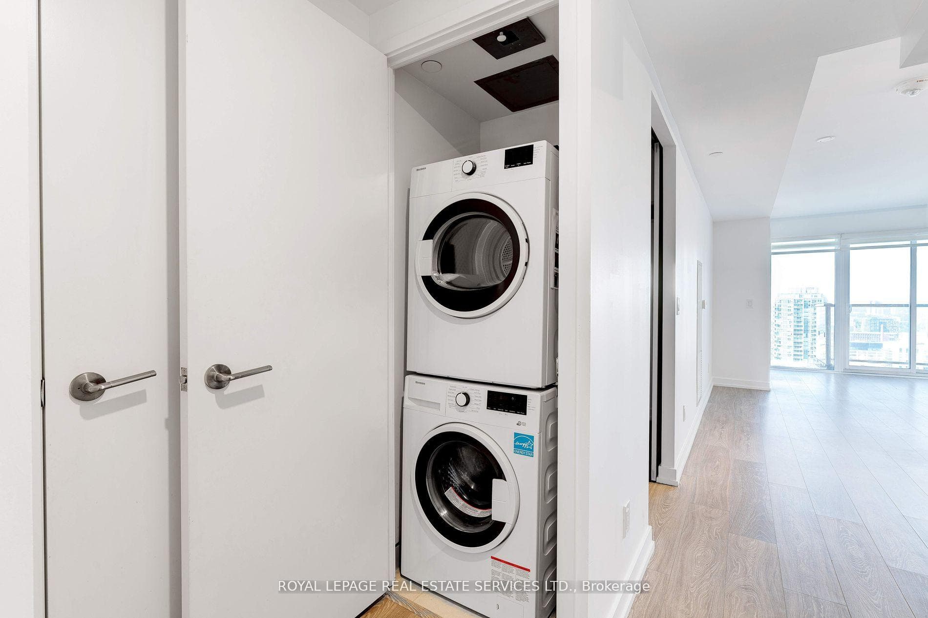 19 Western Battery Road Unit 3508 photo 6