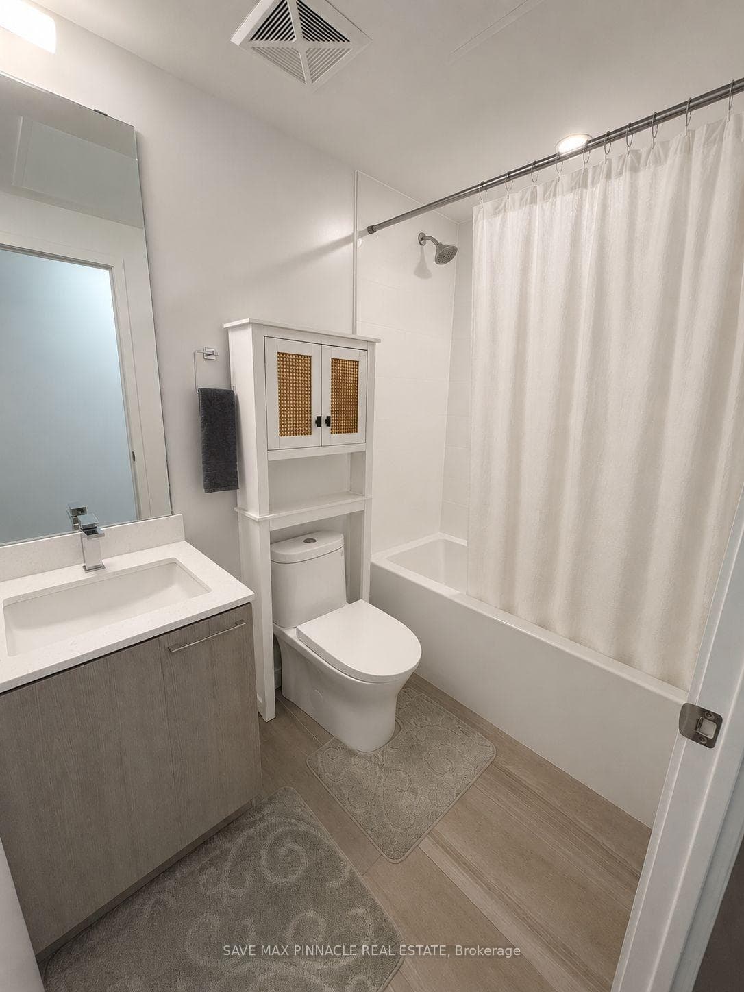 260 Malta Avenue Unit 405 photo 3