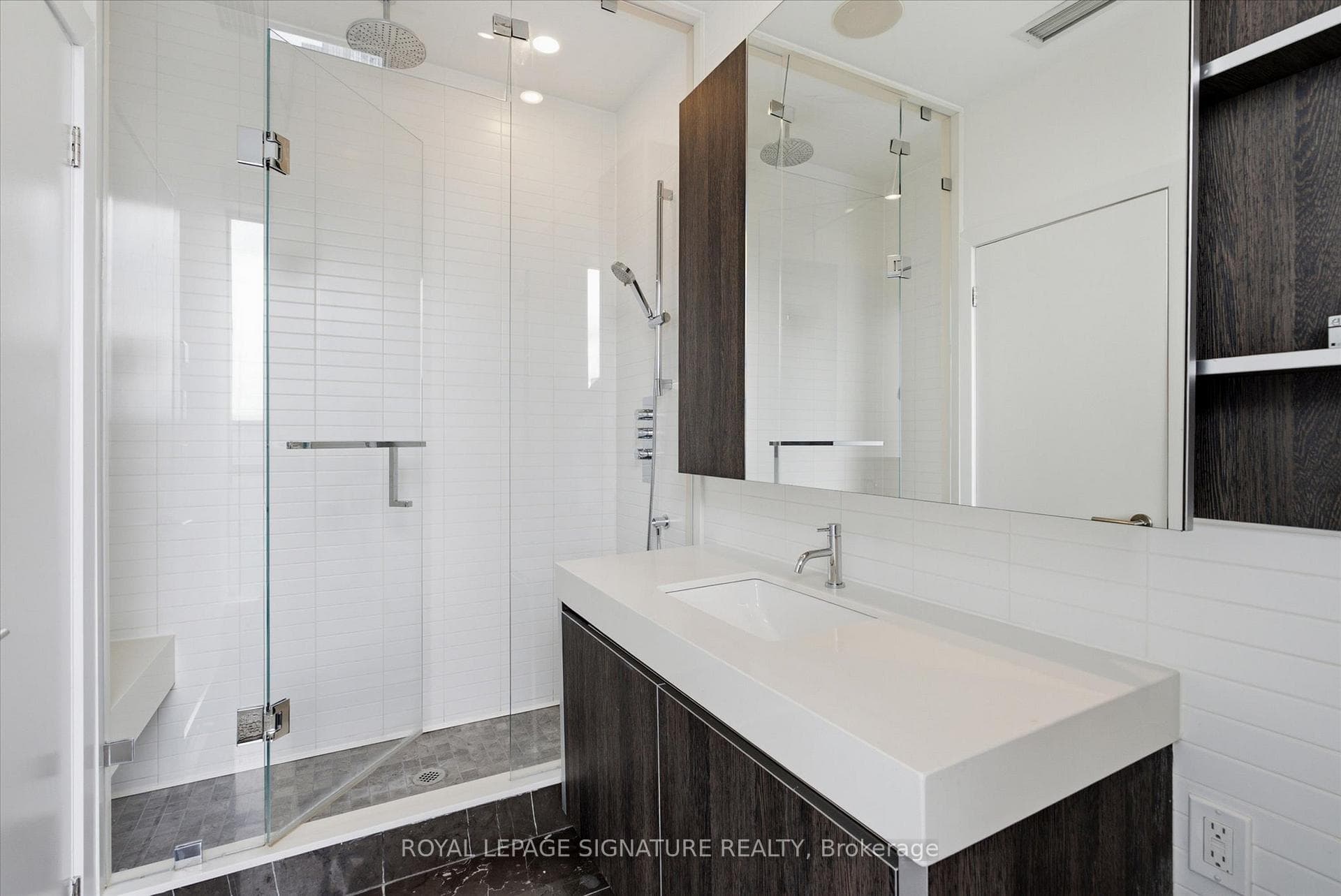 1205 Queen Street Unit PH704 photo 31