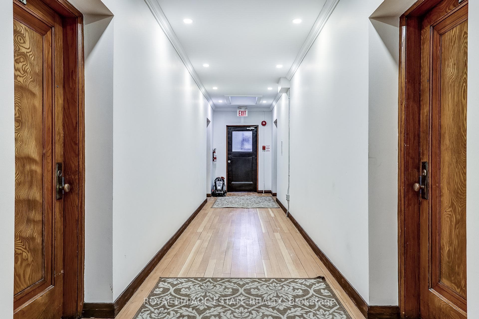 922 Bathurst Street Unit 6 photo 2