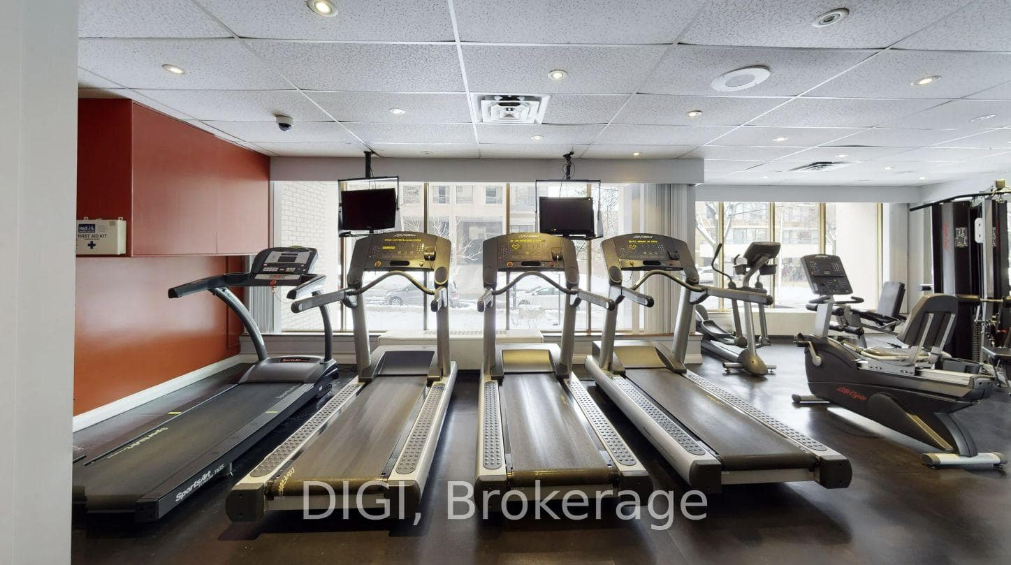 400 Walmer Road Unit PH5 photo 28