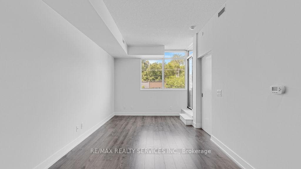 170 Chiltern Hill Road Unit 202 photo 7