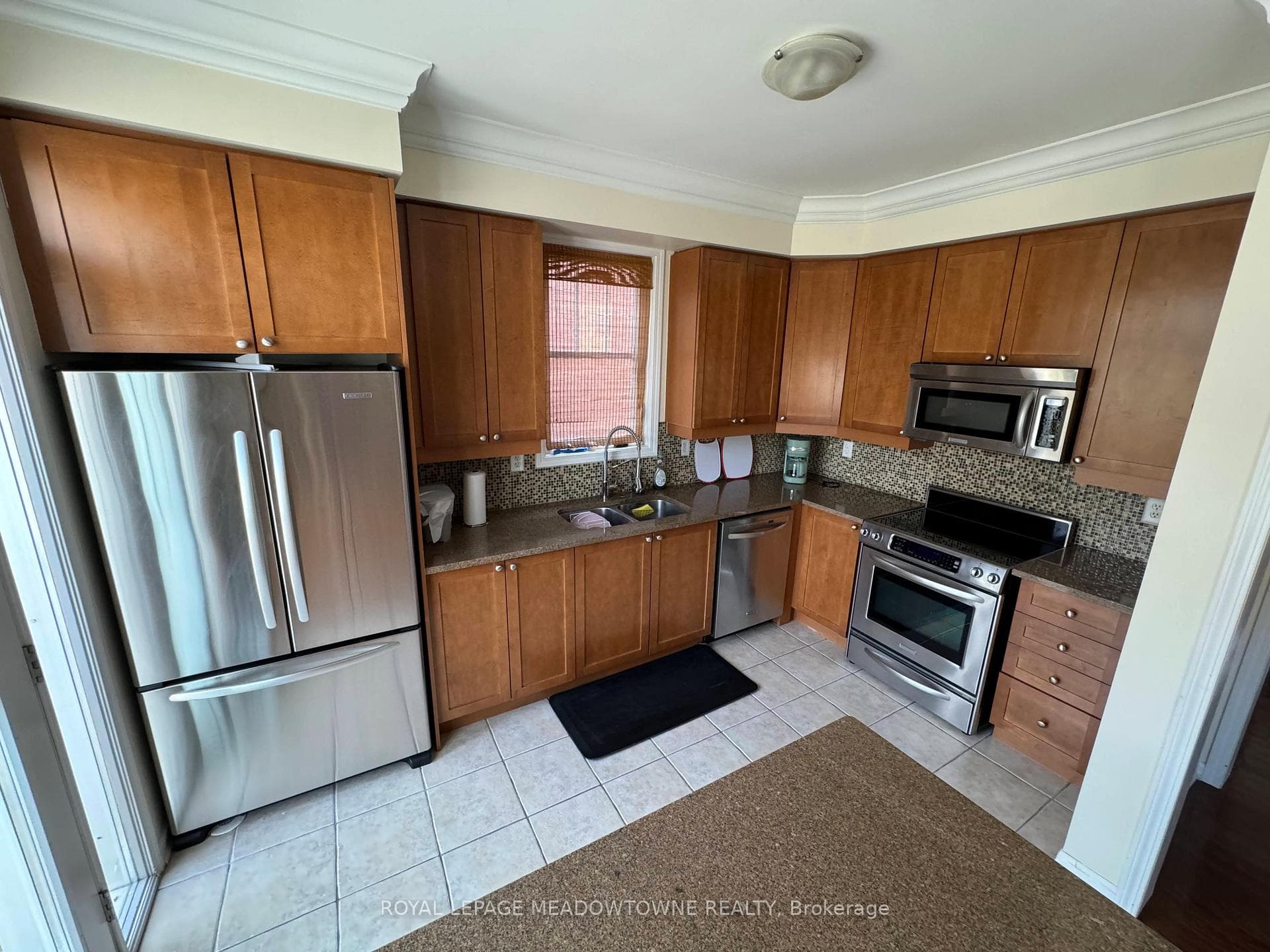 26 Yates Avenue photo 30
