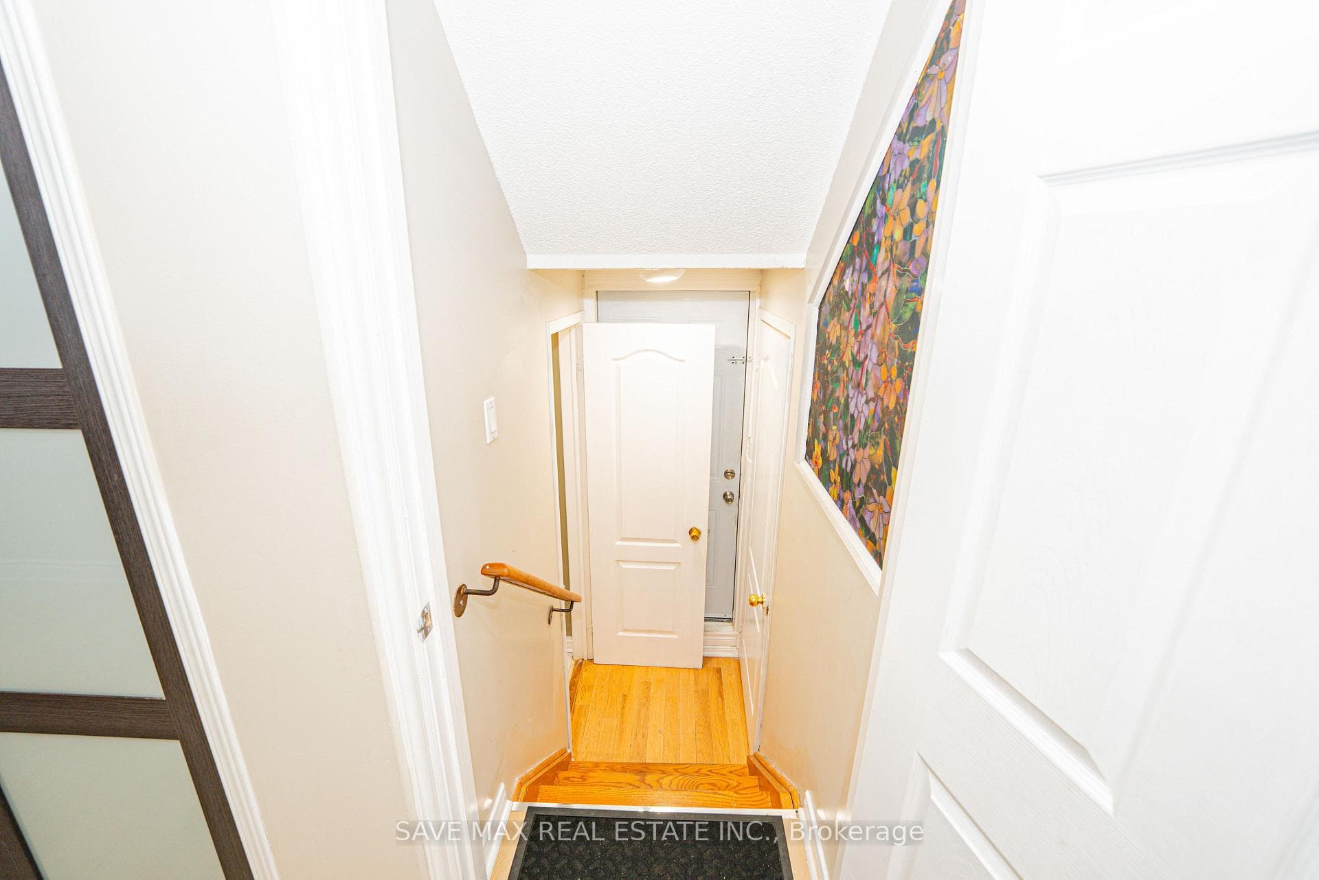 18 Salonica Road Unit Upper photo 17
