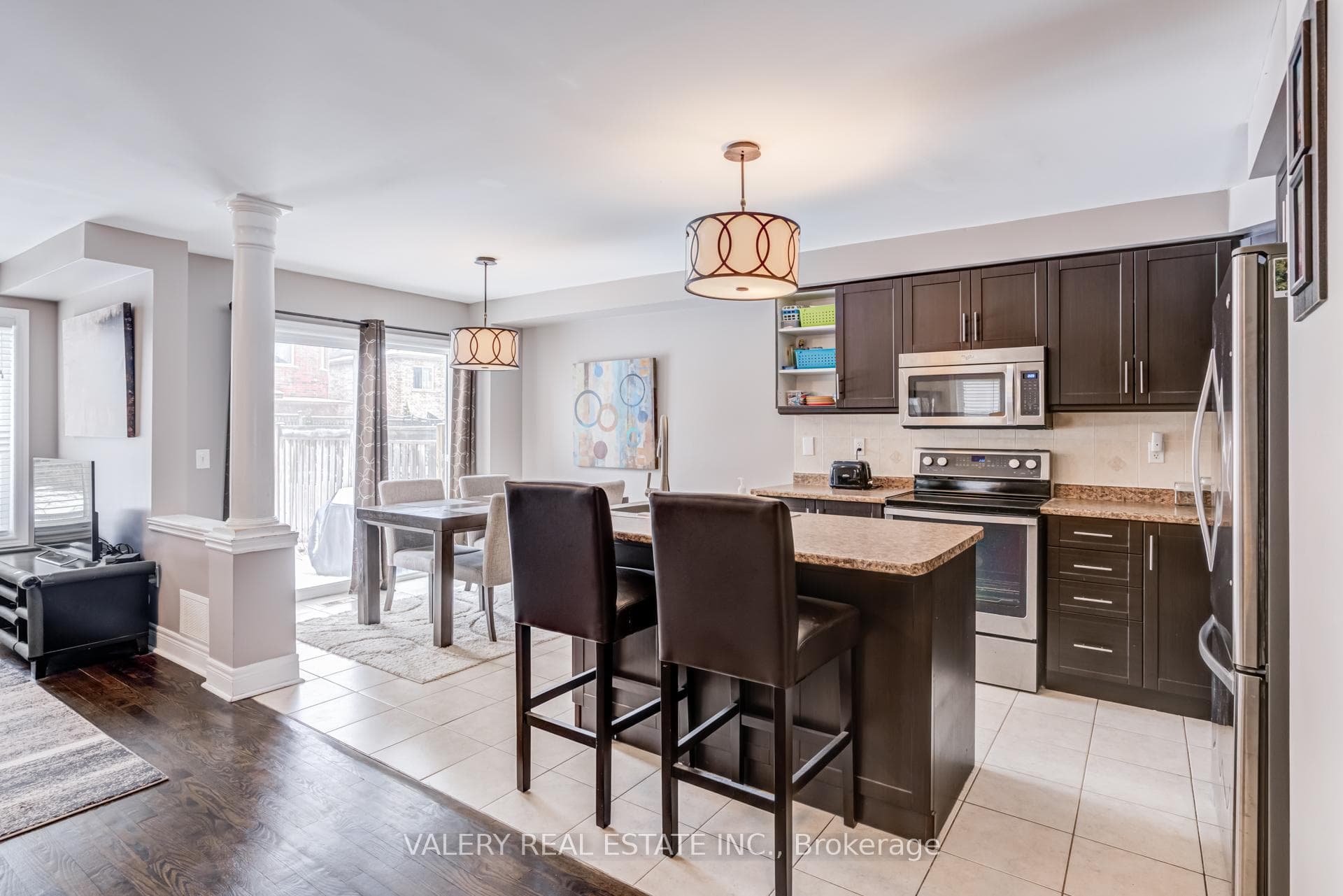 63 Bathgate Crescent photo 5